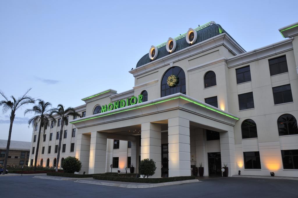 Mondior at Emperors Palace Kempton Park Eksteriør billede