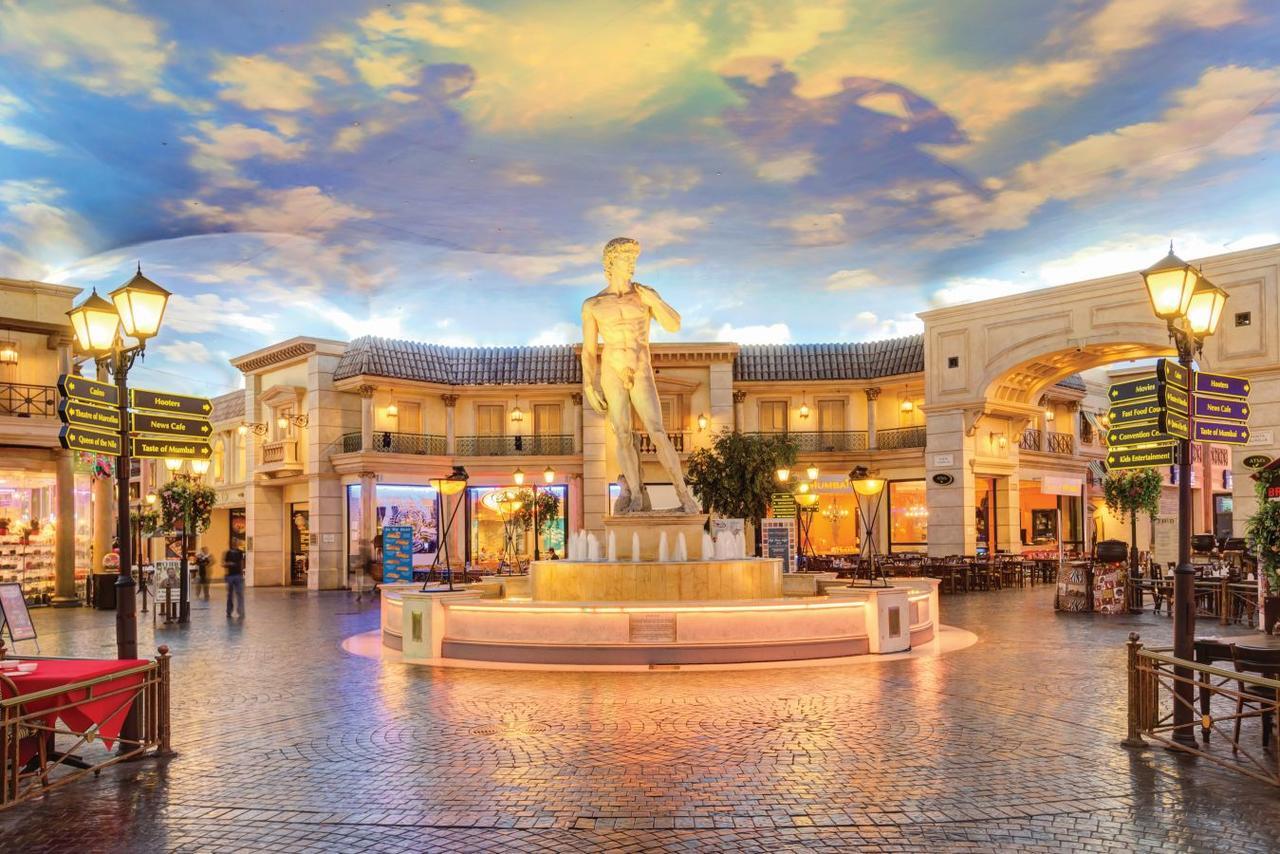 Mondior at Emperors Palace Kempton Park Eksteriør billede